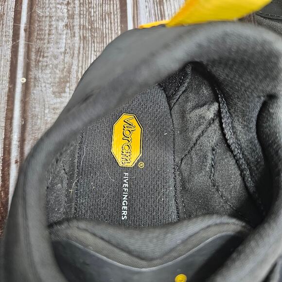 Vibram five finger v trail 2.0 black and yellow size EU 40 Women's 9.5 - Picture 5 of 6